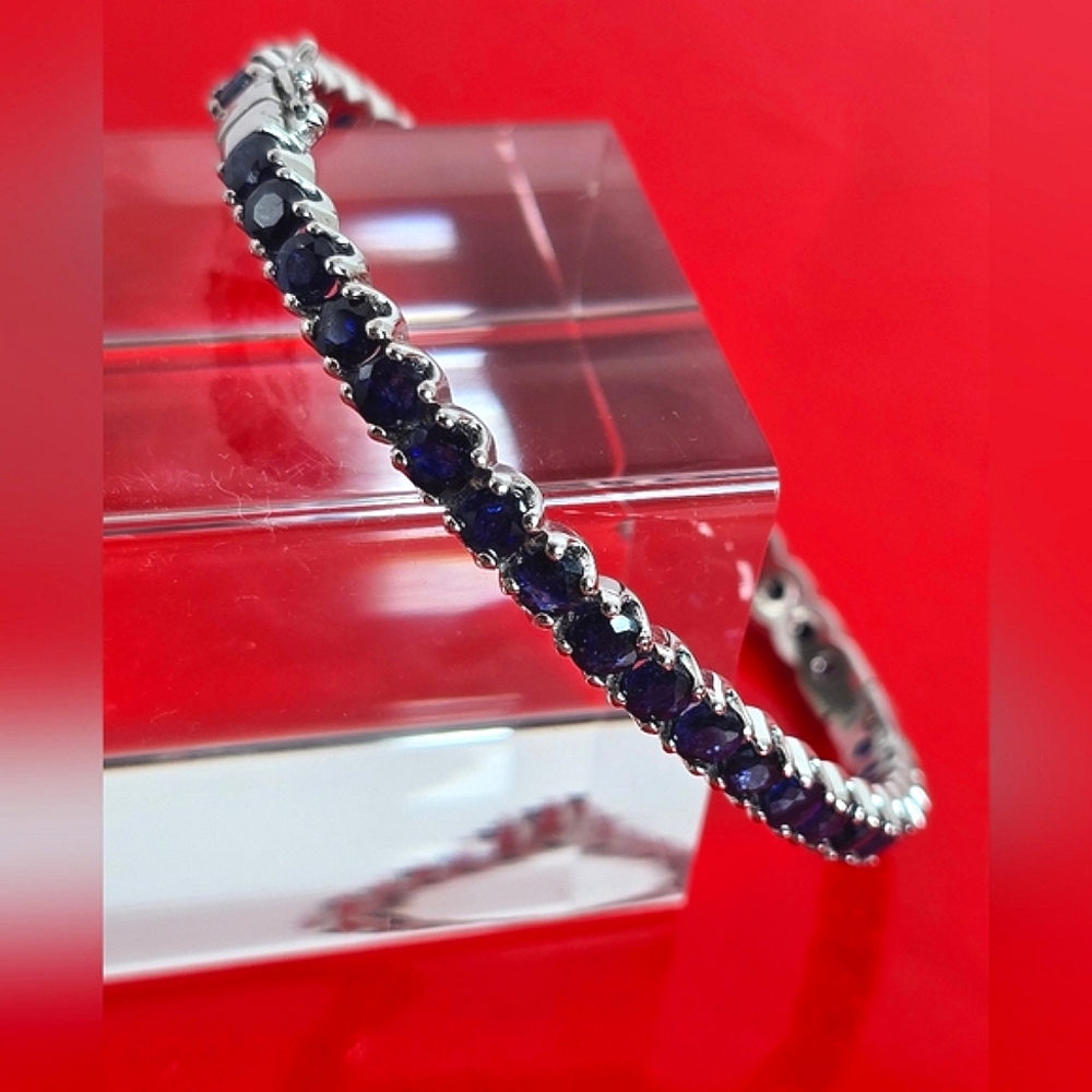 925 Sterling Silver Bangle with Natural Blue Sapphires Gemstone